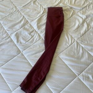 Lululemon burgundy wunder leggings